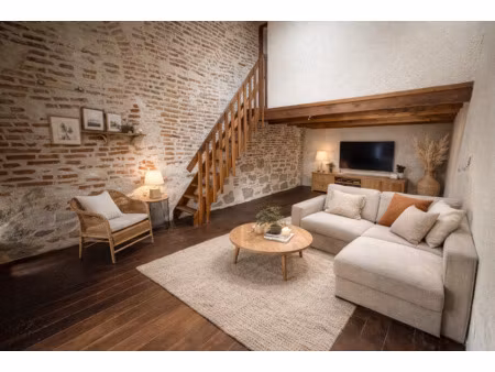 maison de village port sainte marie