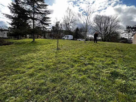 terrain pont du casse