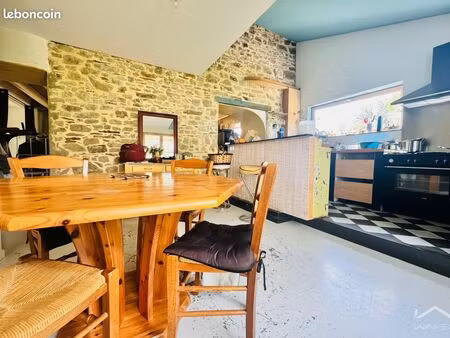 longère 5 pièces 140 m²