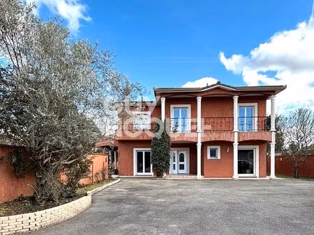 maison 6 pièces 191 m²