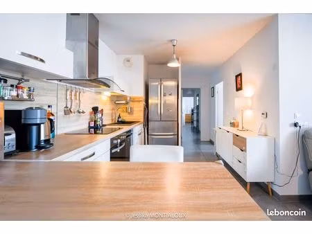 t4 tout confort au pied des commodités