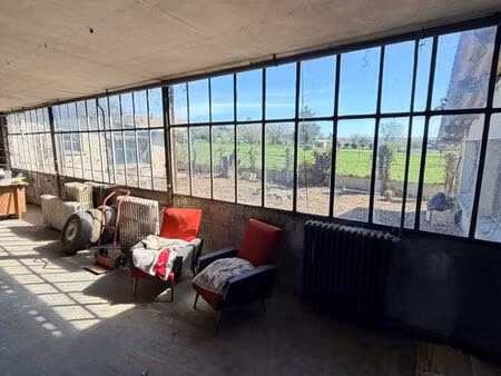 maison de plein pieds avec grand entrepôt loft