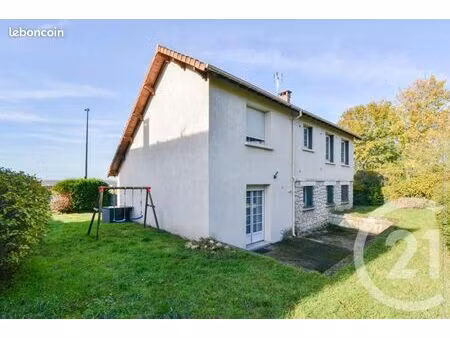 maison 7 pièces 135 m²
