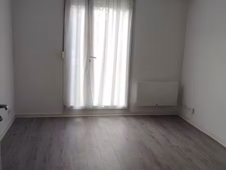 studio 1 pièce 19 m²