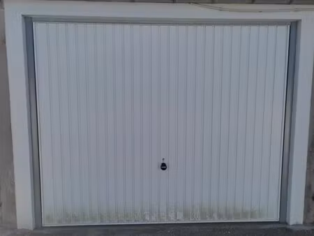 location garage / box 14m²
