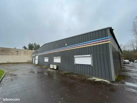 local d'activité 960 m²