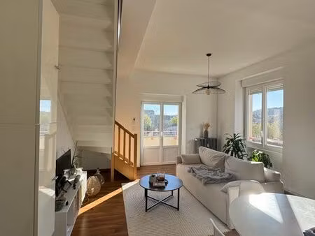 bel appartement duplex de 66 m² (loi carrez) avec terrasse  balcon et parking privatif