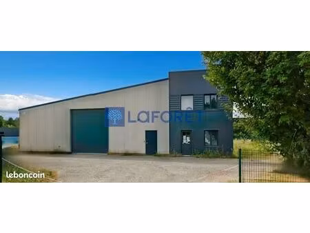 local industriel 500 m²