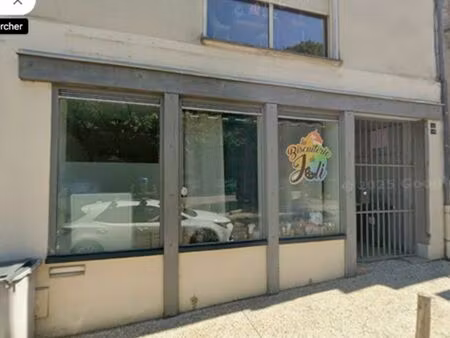 local d’exception lumineux – axe passant – cœur de véretz (15 min tours)