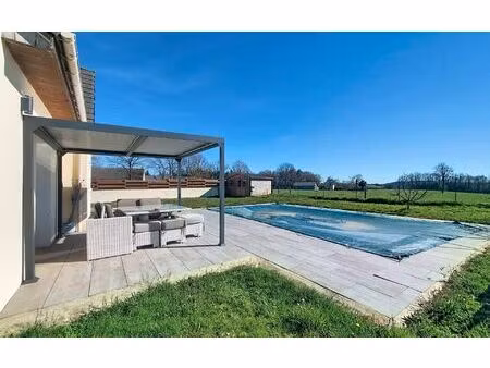 maison calvinet m² t-4 à vendre  177 500 €