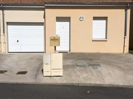 loue maison roeze sur sarthe 2chambres récente