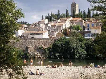 très grande maison de village avec caractère et jardin et terrasses et ascenseur idéal pou