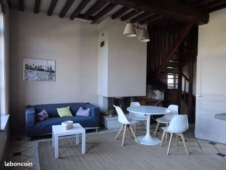 hyper centre appartement f3 bis meublé