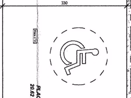 place de parking adaptée pmr en sous-sol  sécurisée par portail et vidéosurveillance
