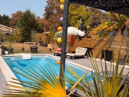 maison de plain pied avec piscine