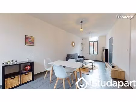 chambre 1 pièce 11 m²