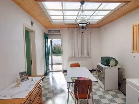 vends maison à travaux