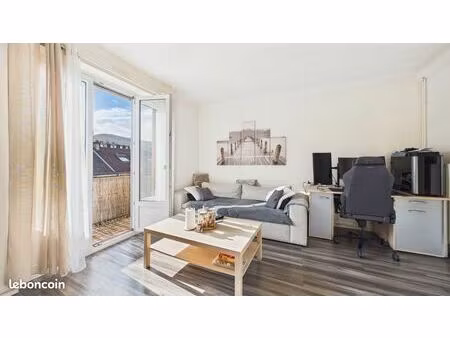 appartement 2 pièces 51 m²