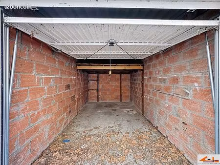 parking/box 1 pièce 15 m²