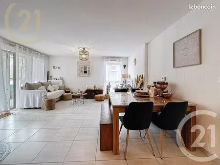 appartement 4 pièces 89 m²