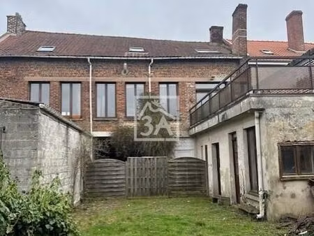 immeuble 16 pièces 326 m²