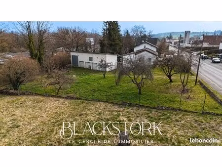 terrain 1303 m² lorquin