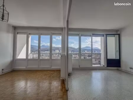 appartement 4 pièces 77 m²