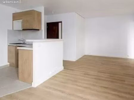 studio à bessan à louer