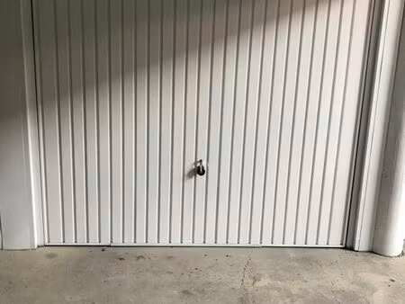 garage/box 13 m² billy montigny