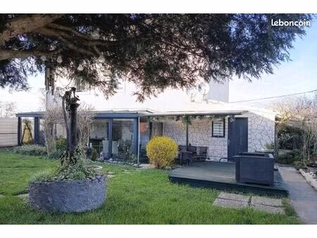 maison 5 pièces 158 m²