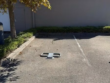 place de parking à vendre