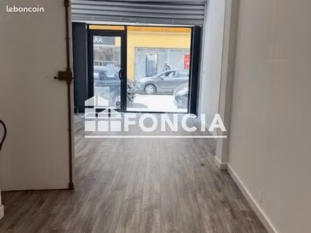 local commercial 42 m²