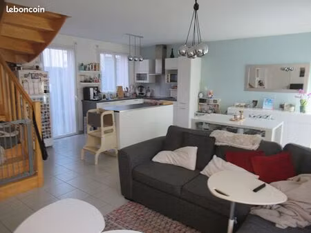 maison 6 pièces 83 m²