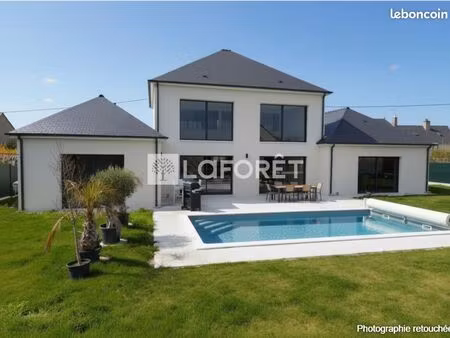 maison 7 pièces 206 m²