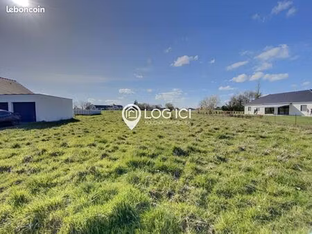 terrain 1505 m² thèze