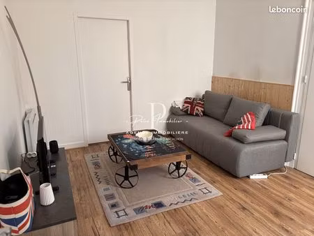 studio 1 pièce 22 m²