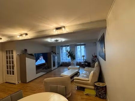 maison de bourg entièrement rénovée – centre-ville de riom