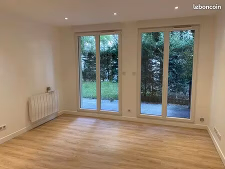 superbe local professionnel 20 m² avec jardin – centre chantilly