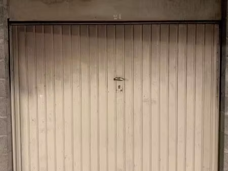 garage/box 20 m² cholet