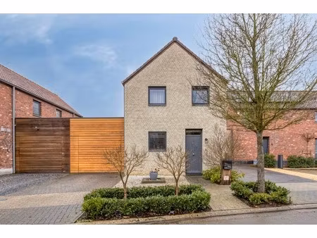 instapklare woning met garage te koop in bilzen