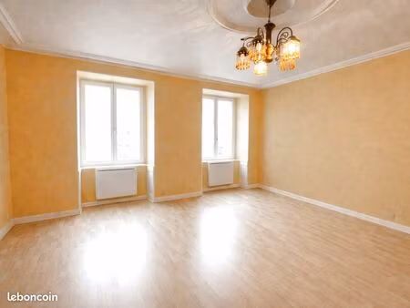 appartement 3 pièces 77 m²