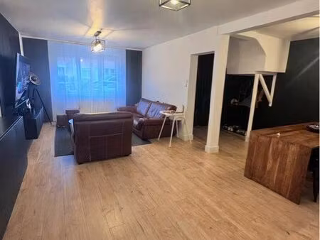 ? maison rénovée 96 m² – 3 chambres – 2 salles de bain – garage – mericourt