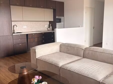 appartement 4 pièces 85 m² – attique – terrasse 25 m² – garage + parking – vue champs