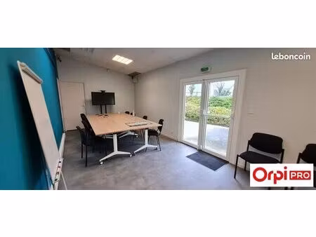 bureau 223 m²