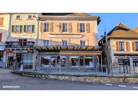 commerce bar 180 m²