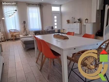 maison de ville 6 pièces 133 m²