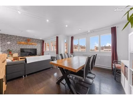 appartement 4 pièces 84 m²