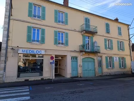 immeuble au centre-ville de montbard