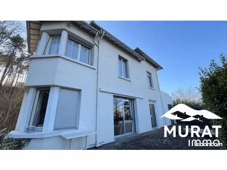 propriété 9 pièces 238 m²