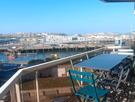 t2 avec terrasse sud  vue exceptionnelle